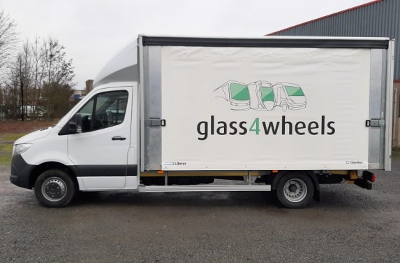 Lieferung unsere mobilen Werkstätten - Glass4wheels bv