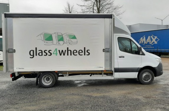 Lieferung unsere mobilen Werkstätten - Glass4wheels bv